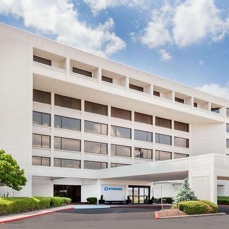 Hotel Wyndham Indianapolis Airport Exterior foto