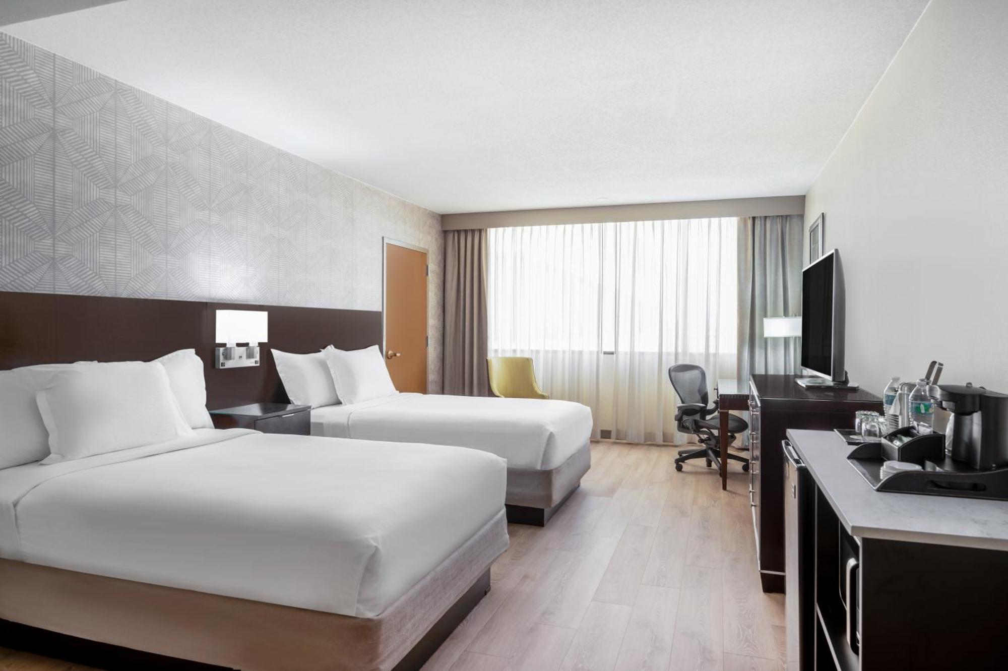 Hotel Wyndham Indianapolis Airport Exterior foto