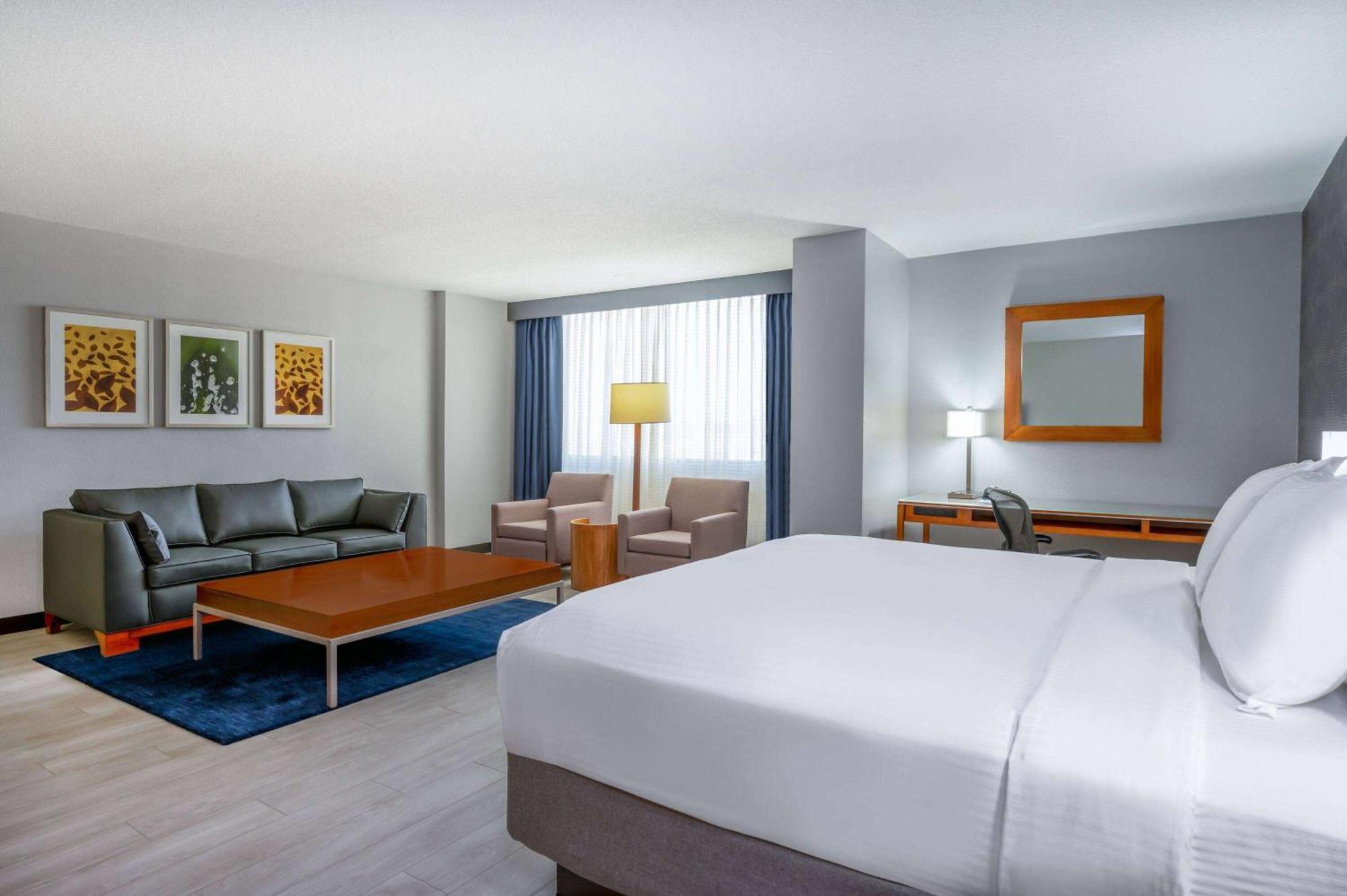 Hotel Wyndham Indianapolis Airport Exterior foto
